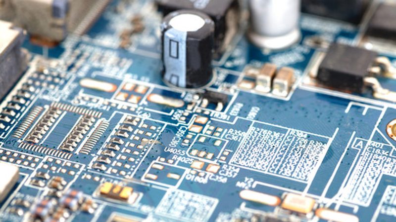 SMT贴片加工线路板材质选择：揭秘关键因素