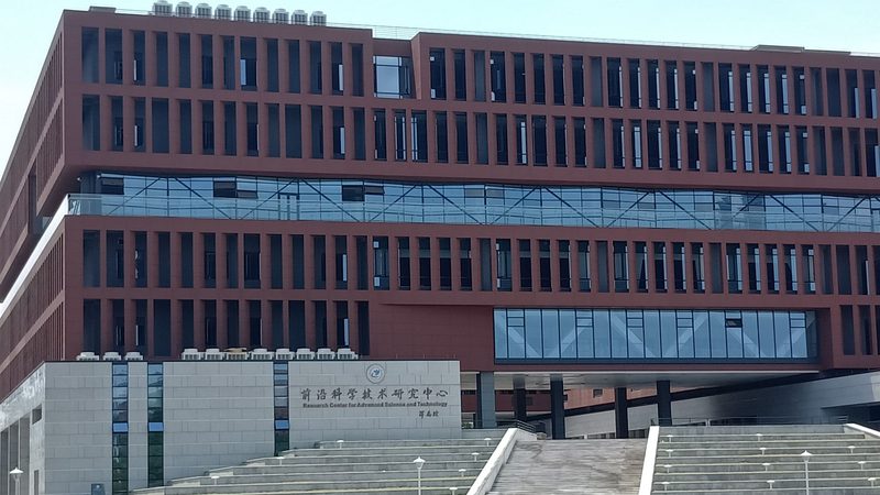 电子元器件采购与普通采购：本质差异与关键考量**